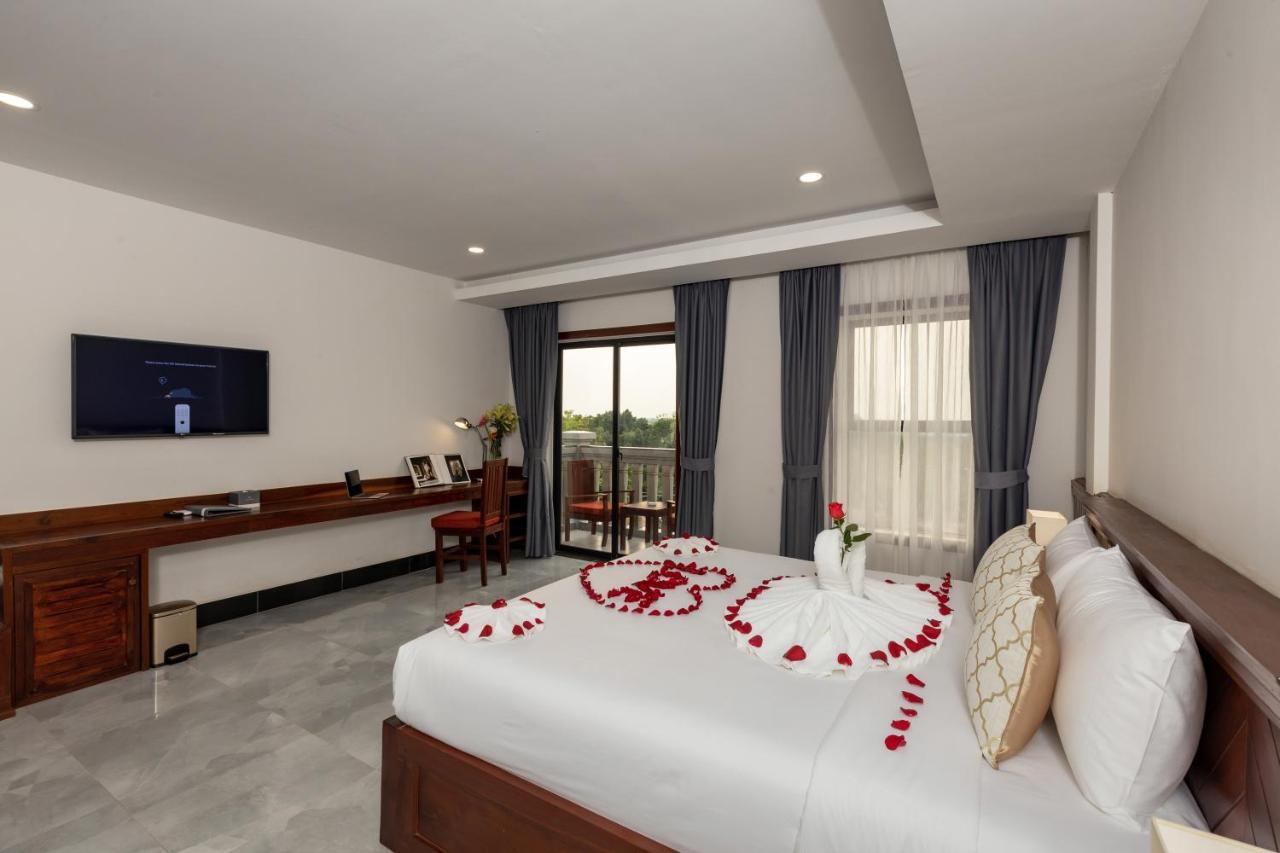 Blanc Smith Hotel Сием Реап Екстериор снимка