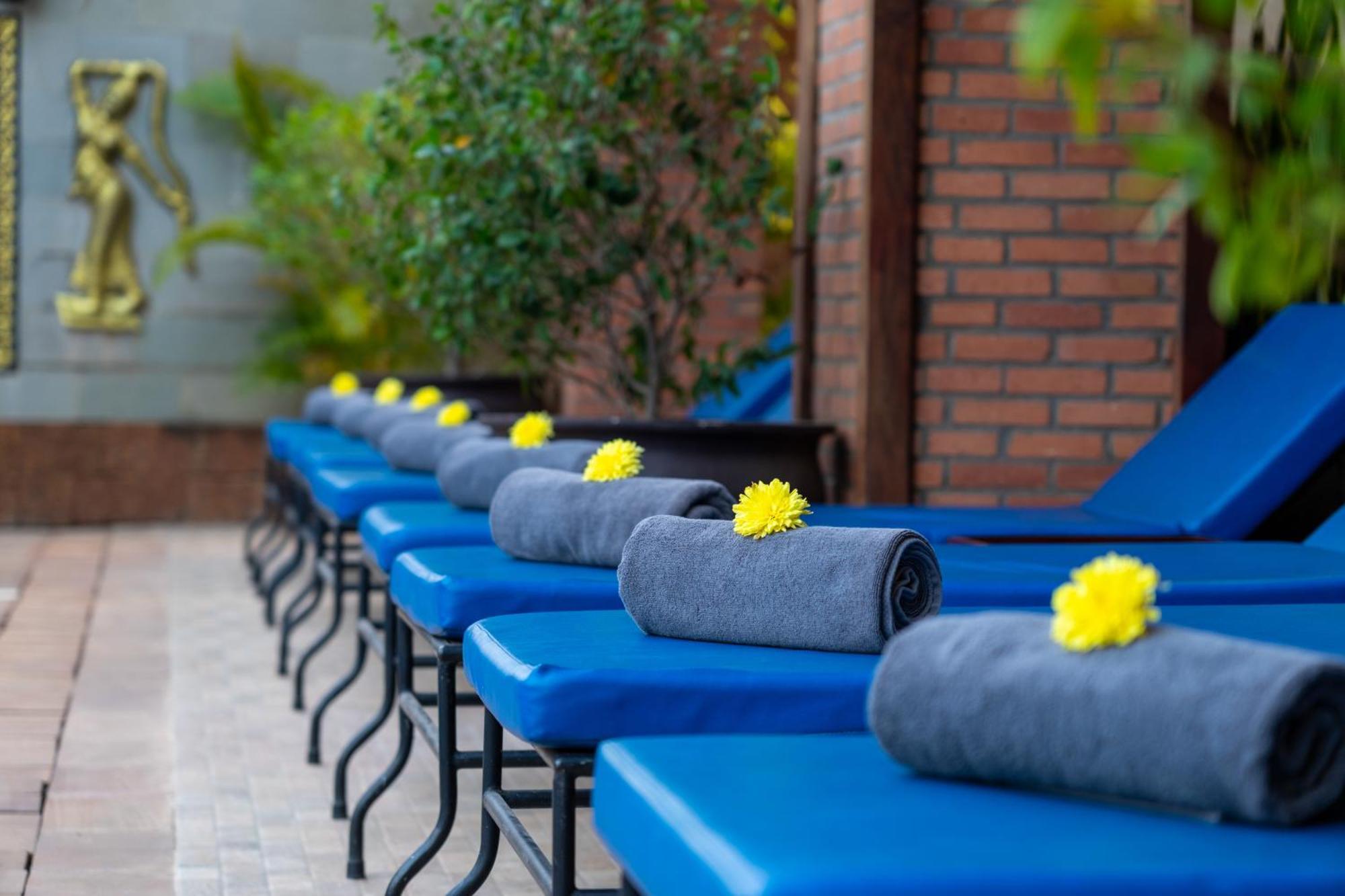 Blanc Smith Hotel Сием Реап Екстериор снимка
